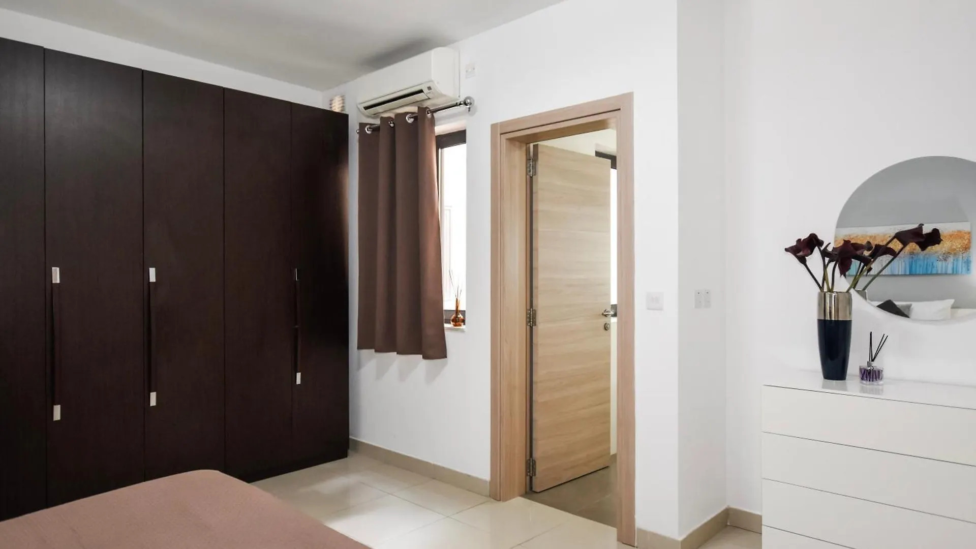 Bh - Three Bedroom Apartment Sliema Malta