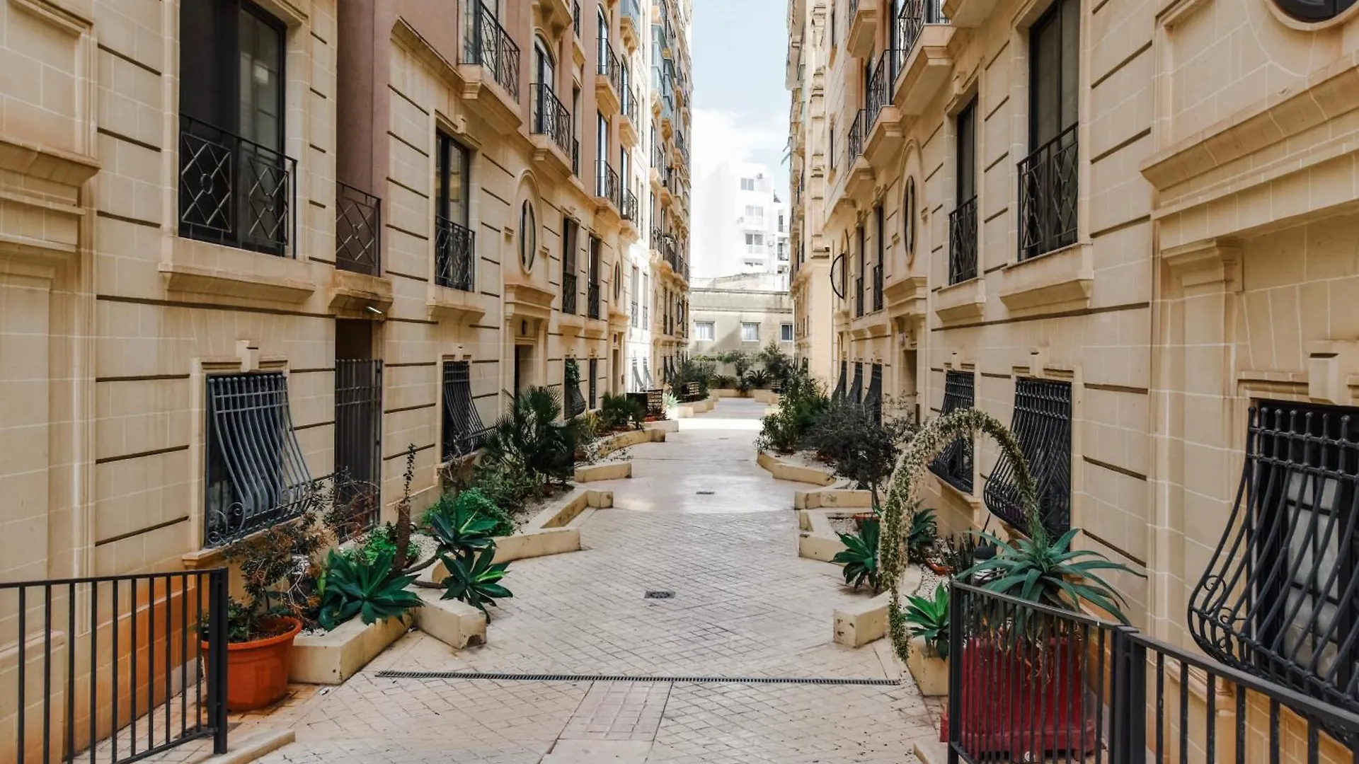 Bh - Three Bedroom Apartment Sliema